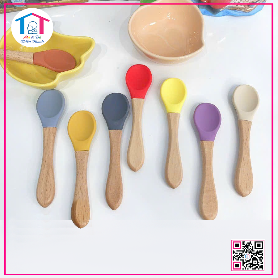 Muỗng tập ăn cán gỗ cao cấp